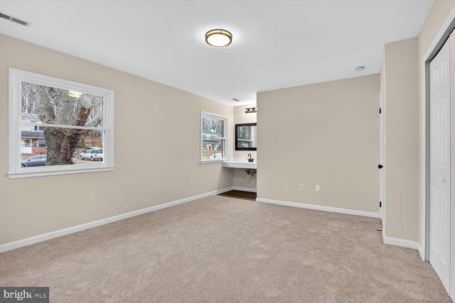 13418 HILLENDALE DR, Woodbridge, VA 22193