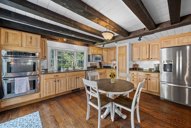 206 South St, Northborough, MA 01532