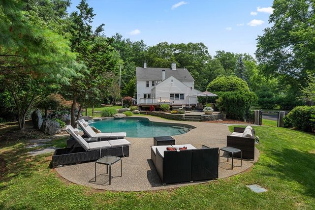 206 South St, Northborough, MA 01532