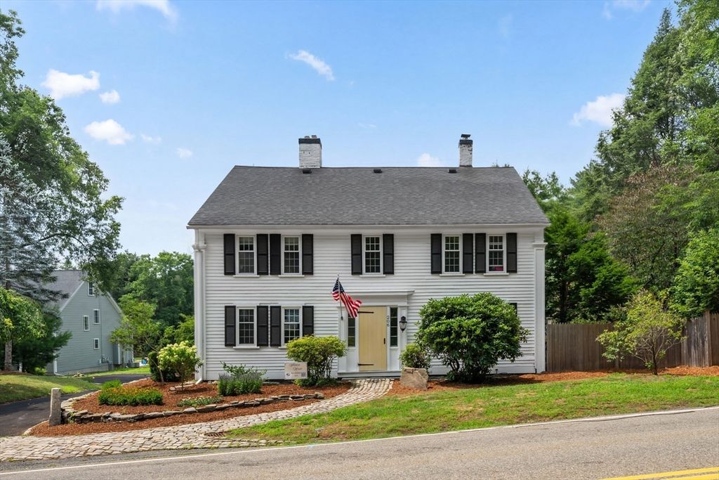 206 South St, Northborough, MA 01532