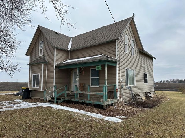 807 County Road 6, Renville, MN 56284