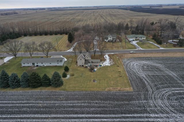 807 County Road 6, Renville, MN 56284