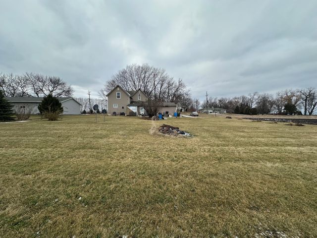 807 County Road 6, Renville, MN 56284