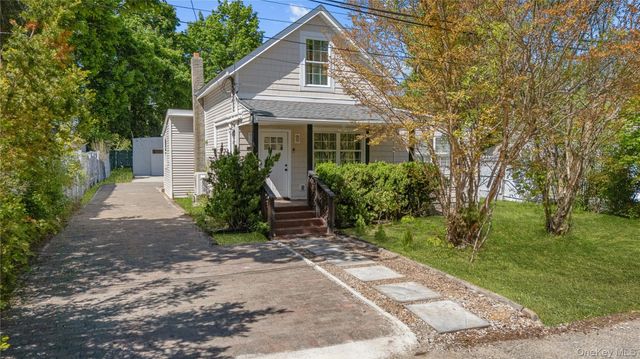 37 Hoffman Drive, Kings Park, NY 11754