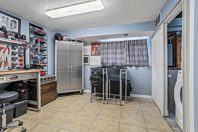 5113 Coulter Road, Oak Forest, IL 60452