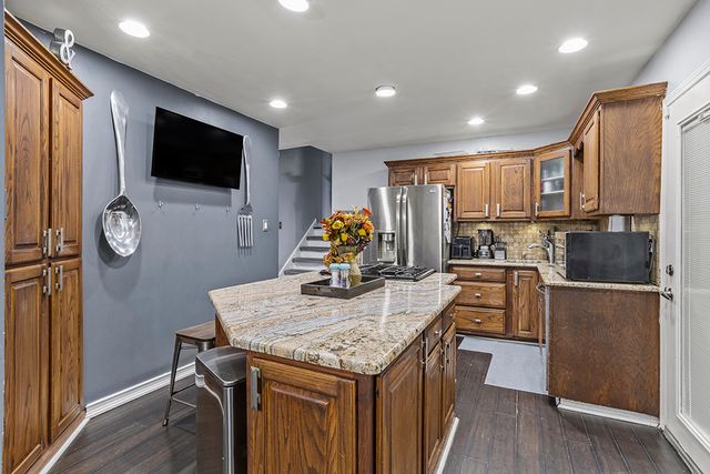 5113 Coulter Road, Oak Forest, IL 60452