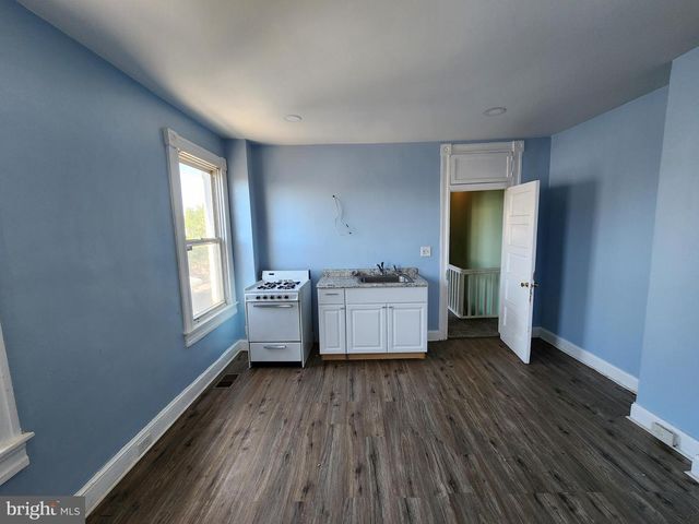 601 N POTOMAC ST, Baltimore, MD 21205