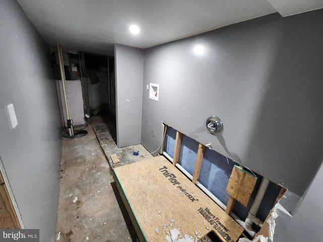 601 N POTOMAC ST, Baltimore, MD 21205