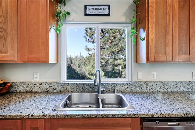 21895 One Fine Pl, Colfax, CA 95713