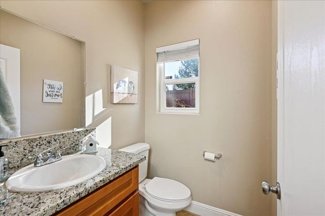 21895 One Fine Pl, Colfax, CA 95713