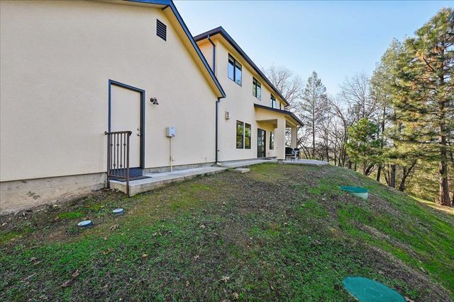 21895 One Fine Pl, Colfax, CA 95713