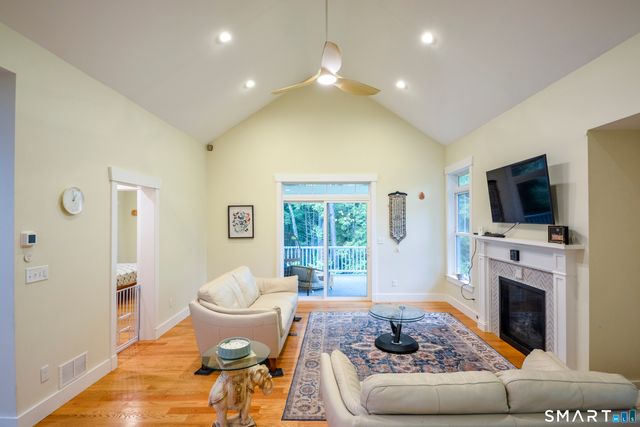 5 Bridge Road, Monroe, CT 06468