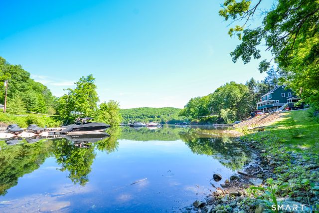 5 Bridge Road, Monroe, CT 06468