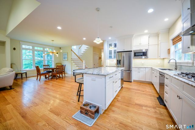 5 Bridge Road, Monroe, CT 06468