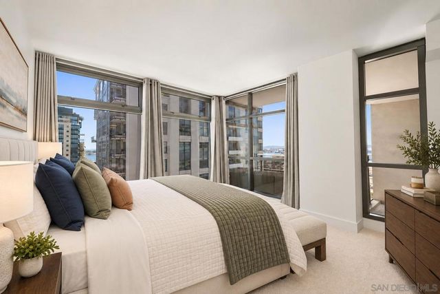 645 Front Street 1807, San Diego, CA 92101