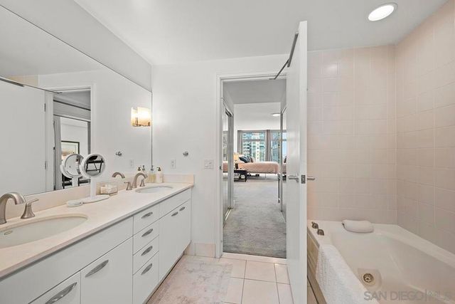 645 Front Street 1807, San Diego, CA 92101