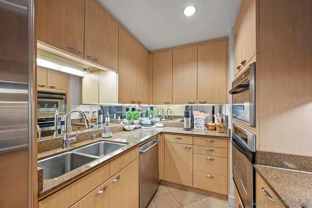 645 Front Street 1807, San Diego, CA 92101