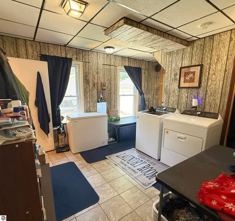 Image 18 of property listing at 405 E Saginaw, St Louis, MI 48880