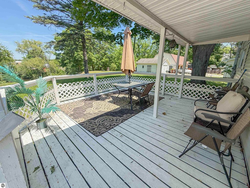 Image 19 of property listing at 405 E Saginaw, St Louis, MI 48880