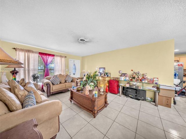 4715 NW 43rd Street, Lauderdale Lakes, FL 33319