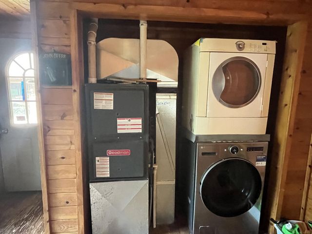 10090 Snowbowl Road, Houghton Lake, MI 48629