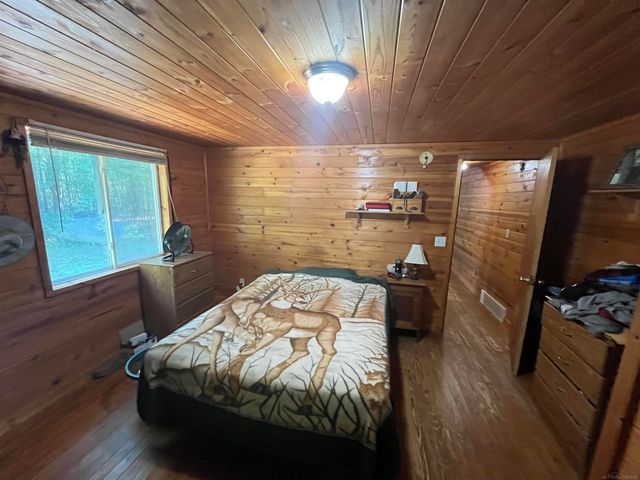 10090 Snowbowl Road, Houghton Lake, MI 48629