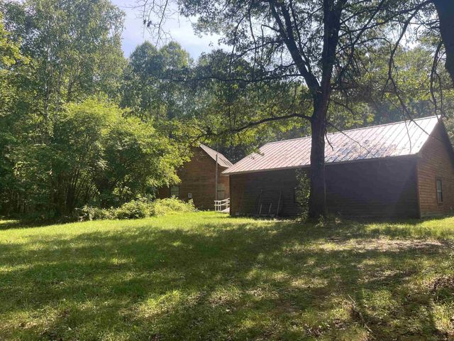 10090 Snowbowl Road, Houghton Lake, MI 48629