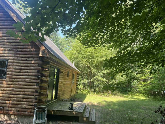 10090 Snowbowl Road, Houghton Lake, MI 48629