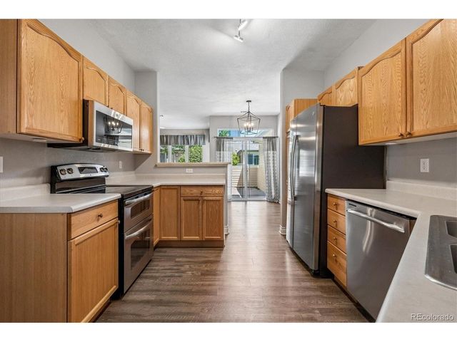 9213 W Coco Pl, Littleton, CO 80128