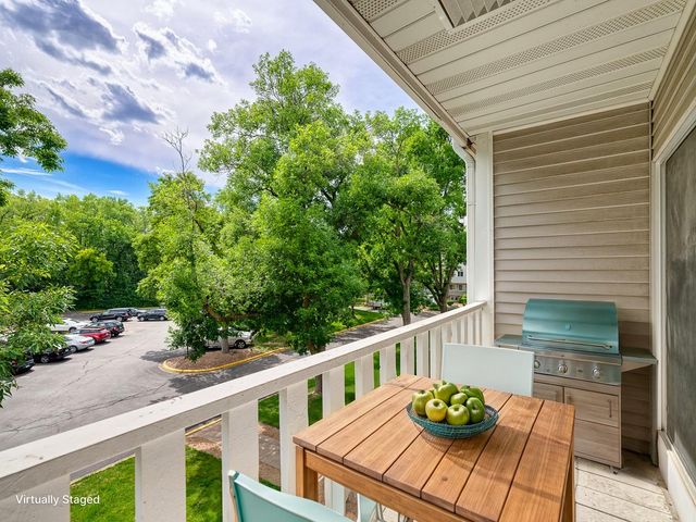 1601 N Innsbruck Drive 367NE, Fridley, MN 55432