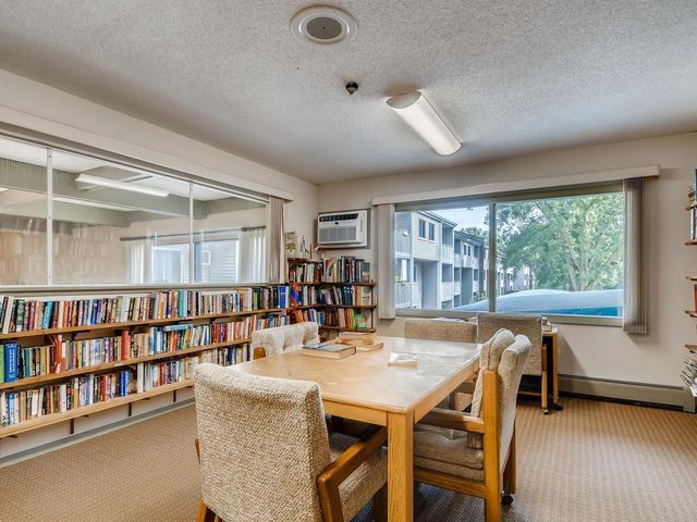 1601 N Innsbruck Drive 367NE, Fridley, MN 55432