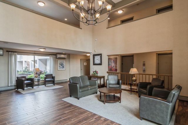 1601 N Innsbruck Drive 367NE, Fridley, MN 55432