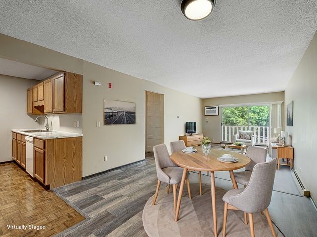 1601 N Innsbruck Drive 367NE, Fridley, MN 55432