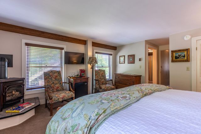 3732 VT Route 30, Jamaica, VT 05343