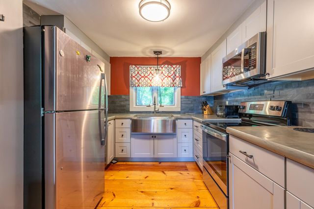 3732 VT Route 30, Jamaica, VT 05343