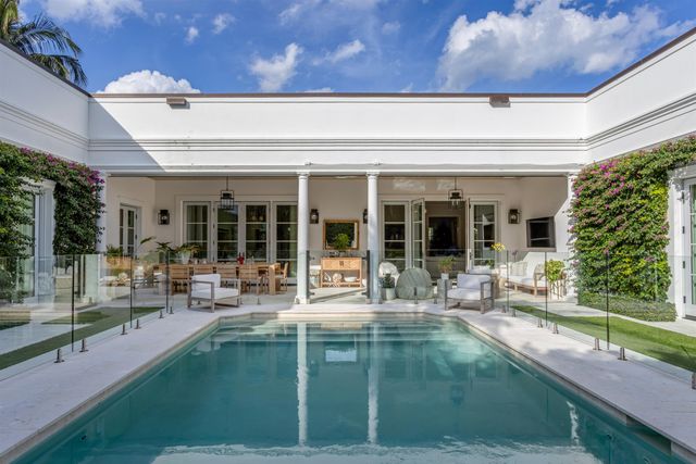 208 Sandpiper Drive, Palm Beach, FL 33480