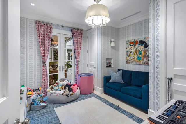 208 Sandpiper Drive, Palm Beach, FL 33480