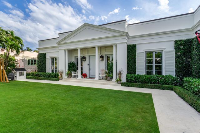 208 Sandpiper Drive, Palm Beach, FL 33480