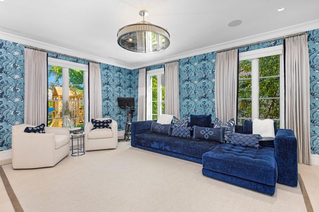 208 Sandpiper Drive, Palm Beach, FL 33480