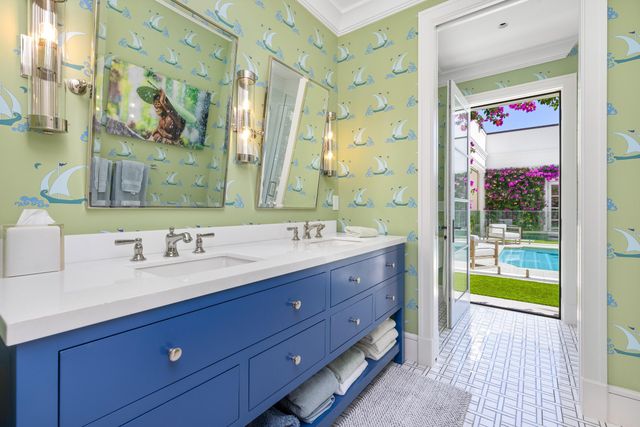 208 Sandpiper Drive, Palm Beach, FL 33480