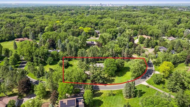 205 Oakview Road, West Saint Paul, MN 55118