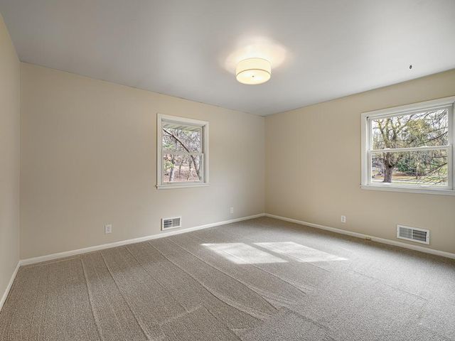 205 Oakview Road, West Saint Paul, MN 55118