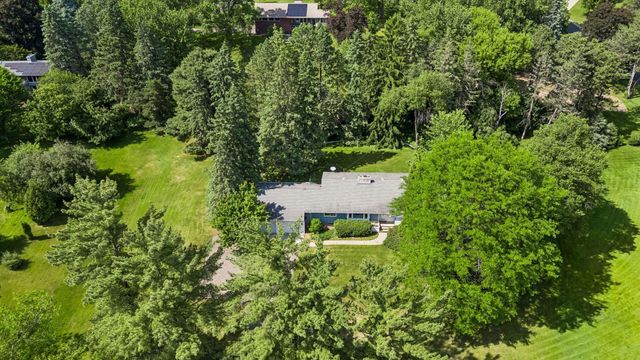 205 Oakview Road, West Saint Paul, MN 55118