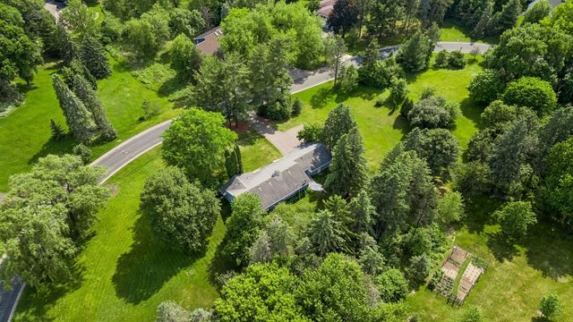 205 Oakview Road, West Saint Paul, MN 55118