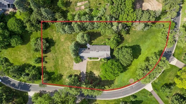 205 Oakview Road, West Saint Paul, MN 55118