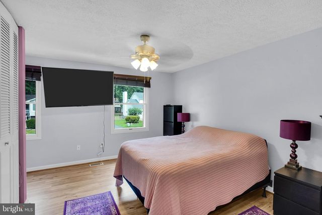 15809 LAZY DAY LN, Dumfries, VA 22025