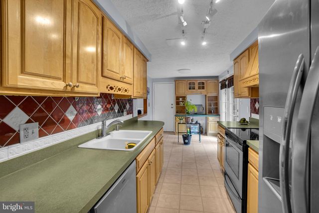 15809 LAZY DAY LN, Dumfries, VA 22025