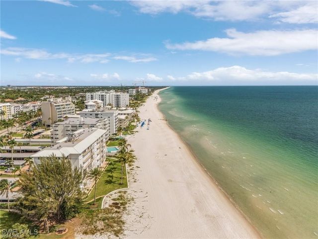 2011 Gulf Shore BLVD N 54, Naples, FL 34102