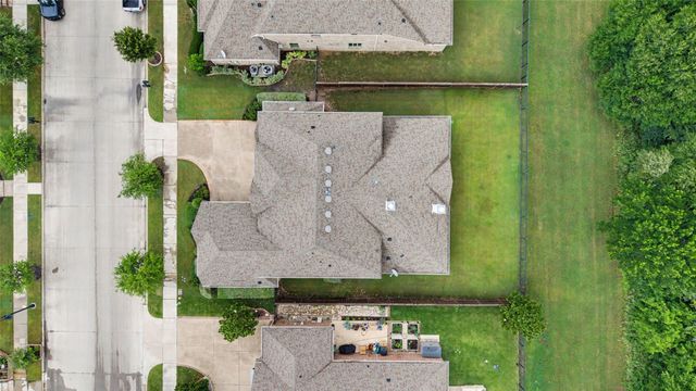 1241 Blue Lake Boulevard, Arlington, TX 76005