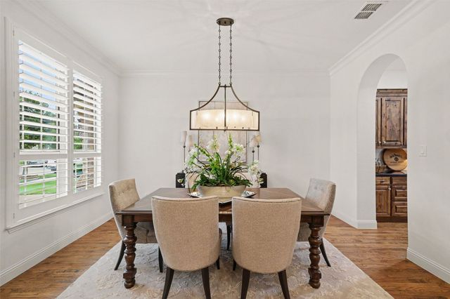 1241 Blue Lake Boulevard, Arlington, TX 76005